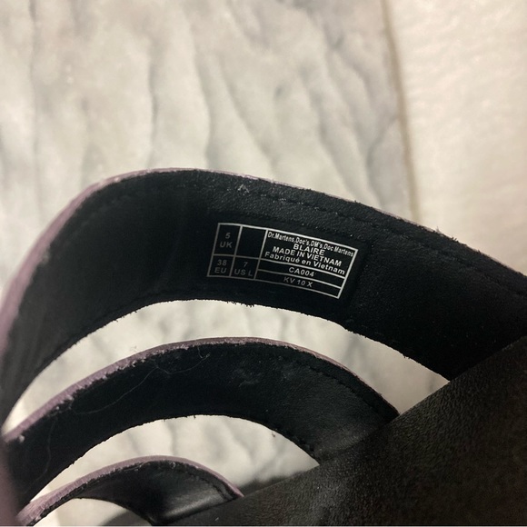 SOLD. Dr.Martens Blaire Pisa Leather Strap Sandal Chunky Sole Purple Lilac - Picture 14 of 14